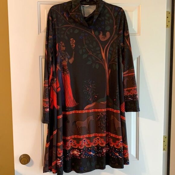 Size medium dress/tunic  - Picture 1 of 7
